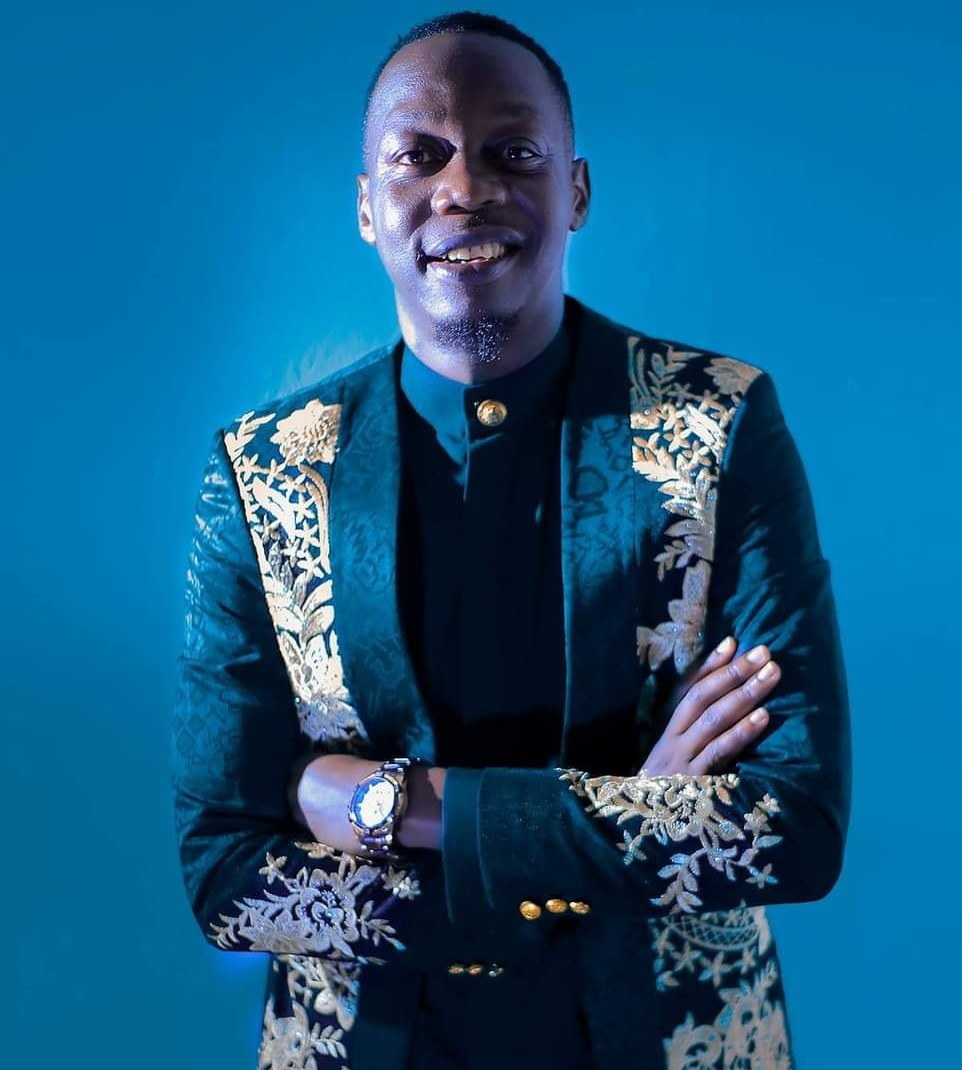 Mesach Semakula ft.Desire Luzinda,